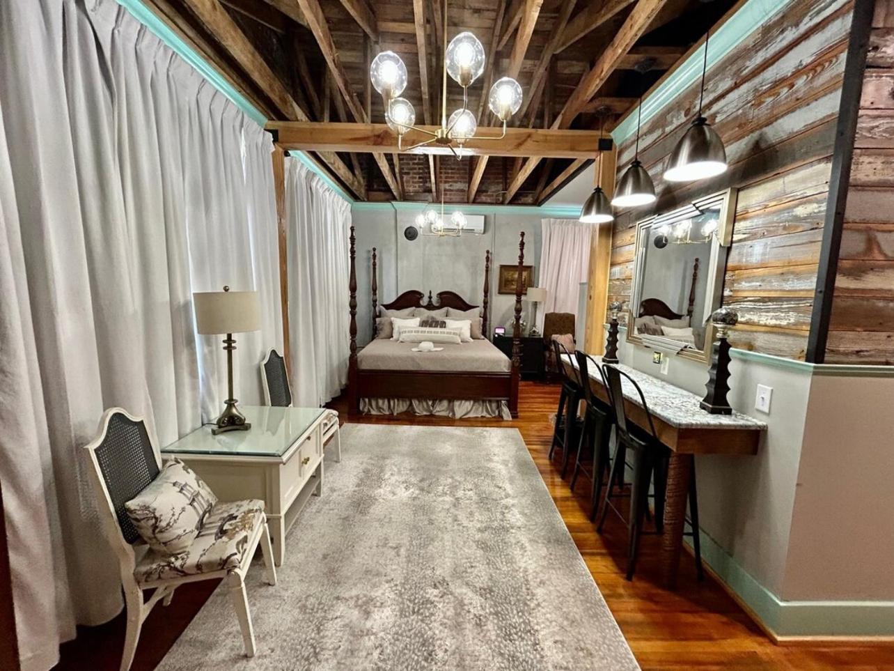 Chipley'S Squareview Inn Carthage Экстерьер фото